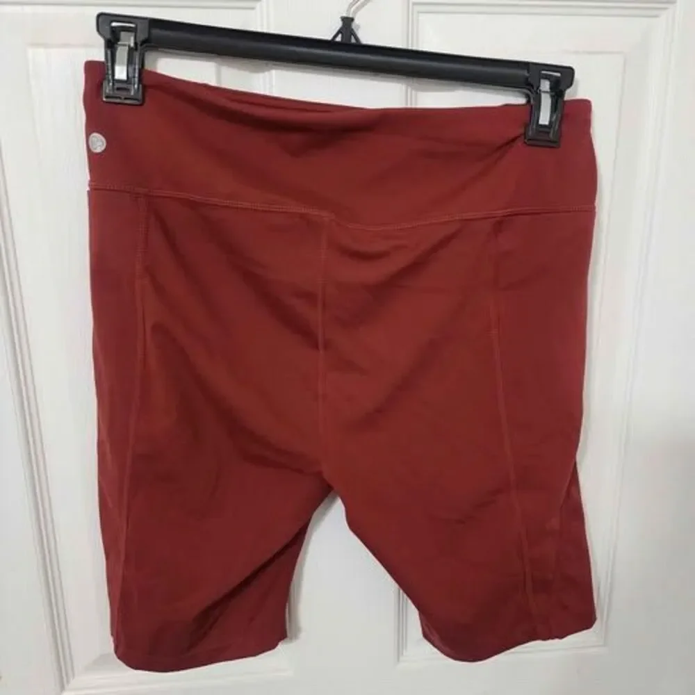 Zella Workout Shorts size Large NWOT